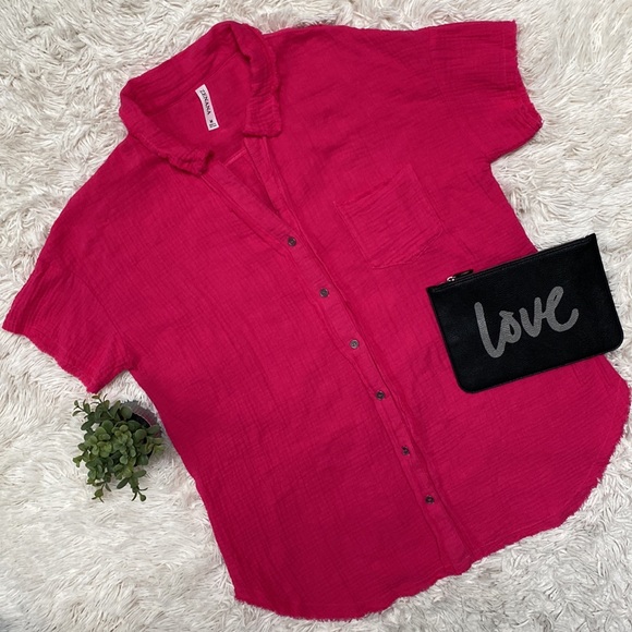 Zenana Outfitters Tops - Zenana Button Down Gauze Top 💗 Pink